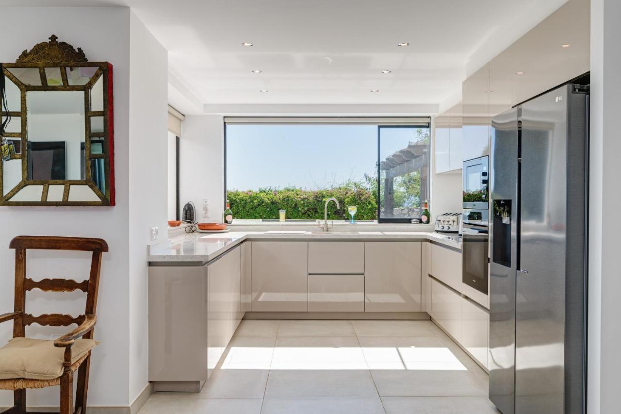 La Escala - 6 Bedroom Villa With Pool 米哈斯 外观 照片