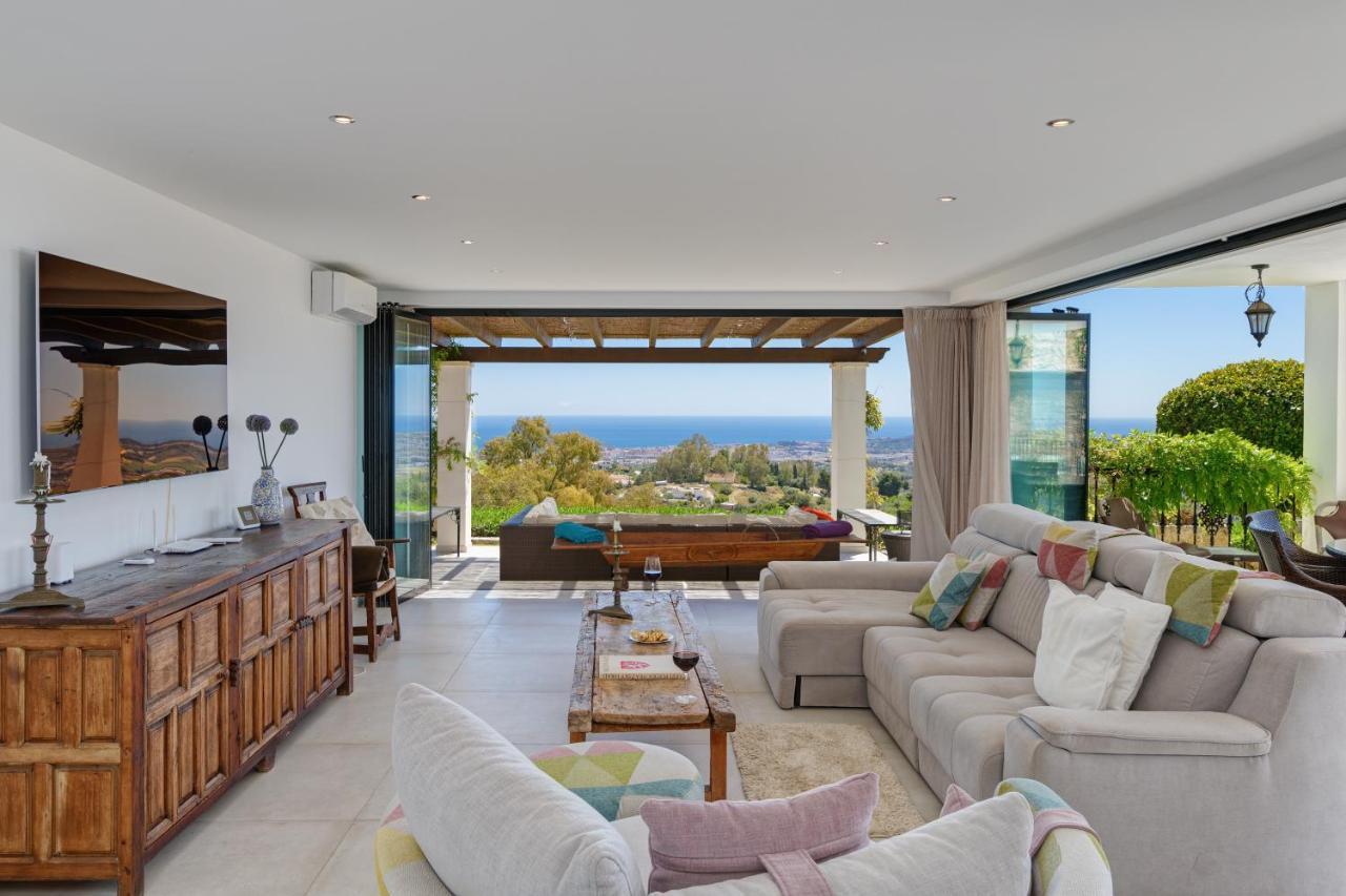La Escala - 6 Bedroom Villa With Pool 米哈斯 外观 照片