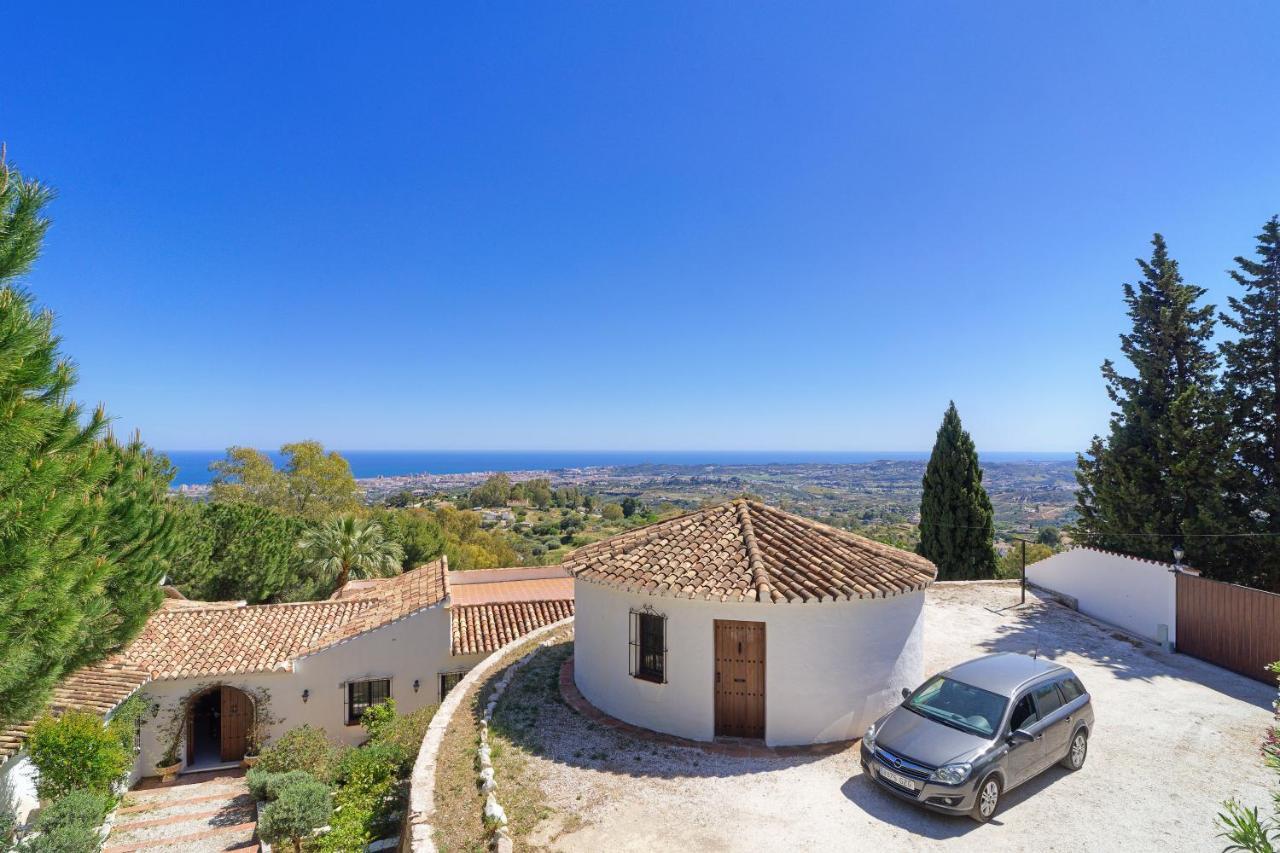 La Escala - 6 Bedroom Villa With Pool 米哈斯 外观 照片