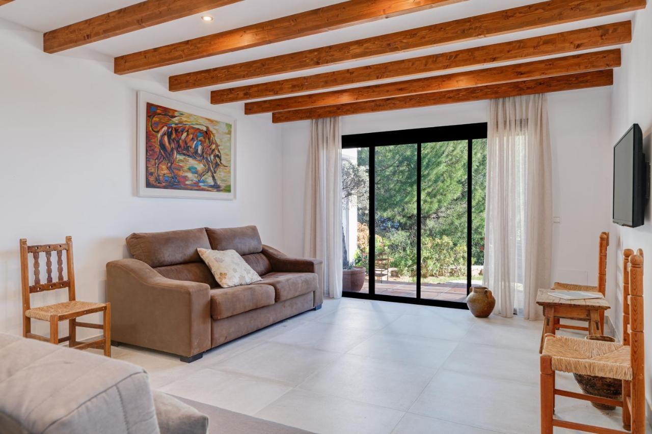 La Escala - 6 Bedroom Villa With Pool 米哈斯 外观 照片